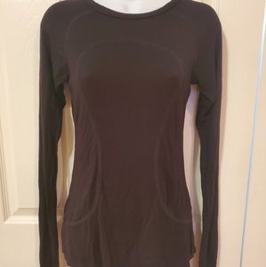 Frumos Activewear top size small